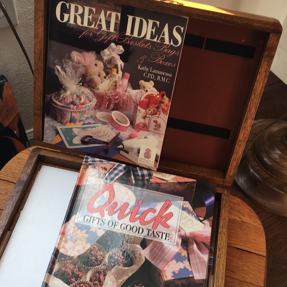 DIY books for personal gifts - vintage 💕💕